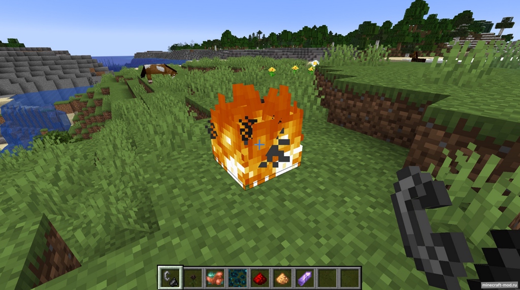 Мод Technicolor Flames для Minecraft 1.20.1